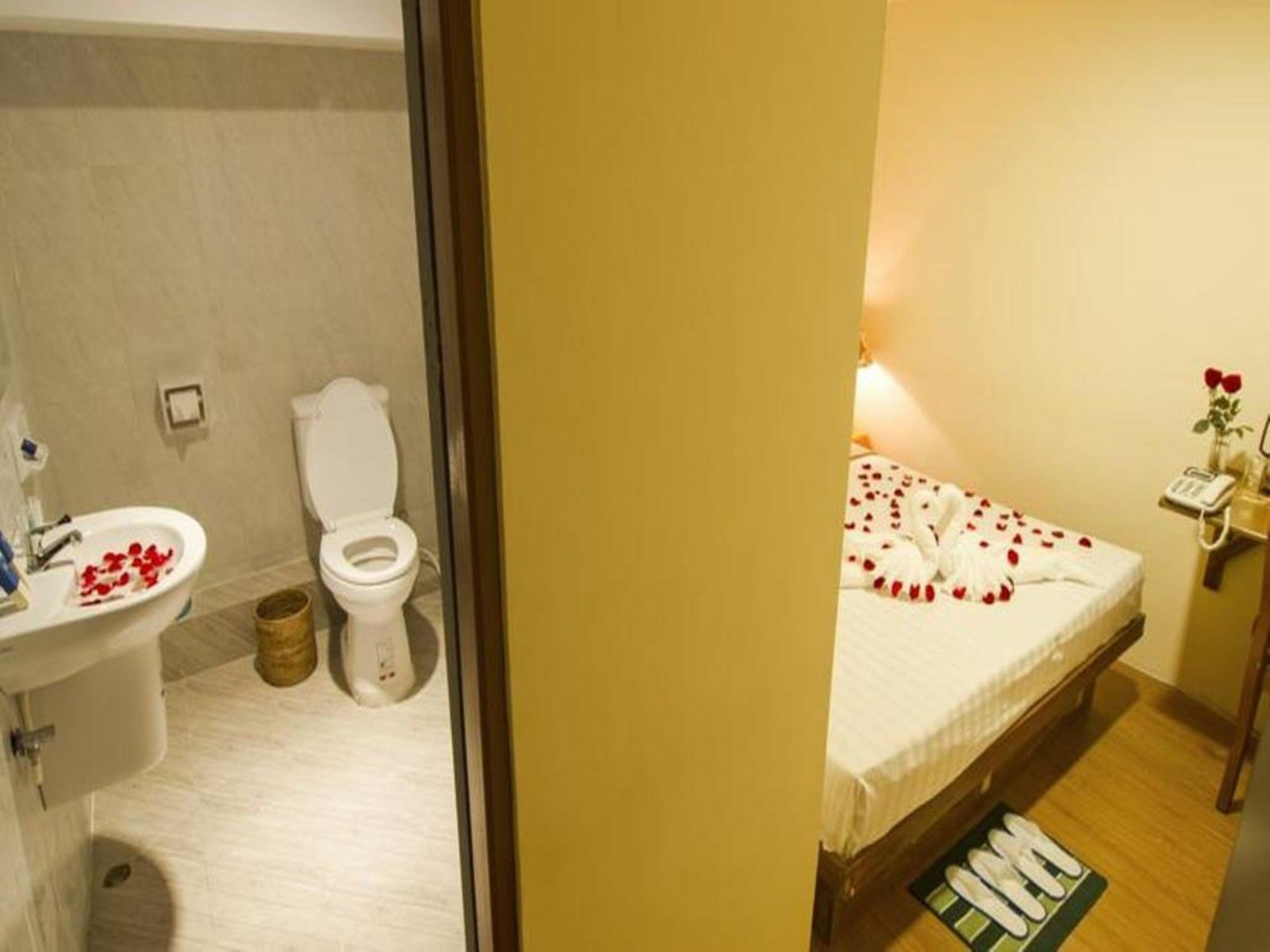 Shwe Htee Guest House Yangon Exterior photo